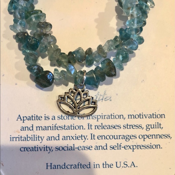 Lotus flower bracelet - Picture 2 of 2